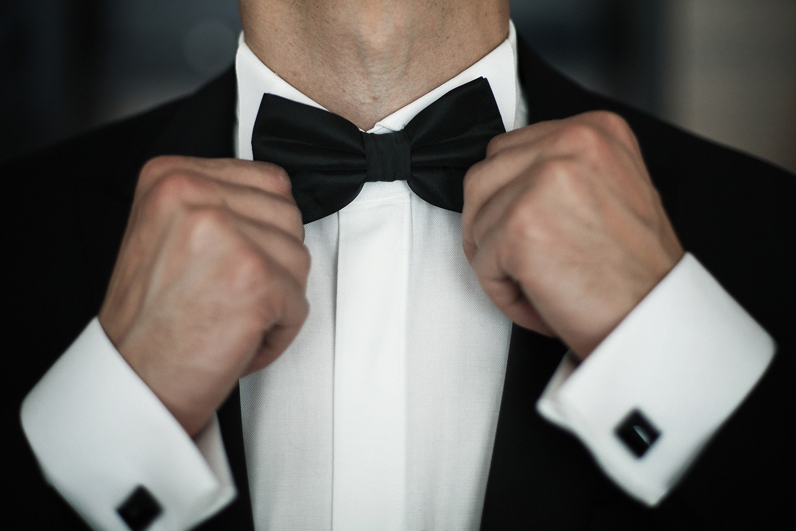 Suit dress shirt for men Once you've purchased them, we guarantee that they'll fit you perfectly Book an appointment Visit our store r tailored clothes are made a suit